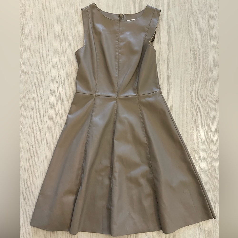 BB Dakota gray leather dress. Size 4. Never worn.